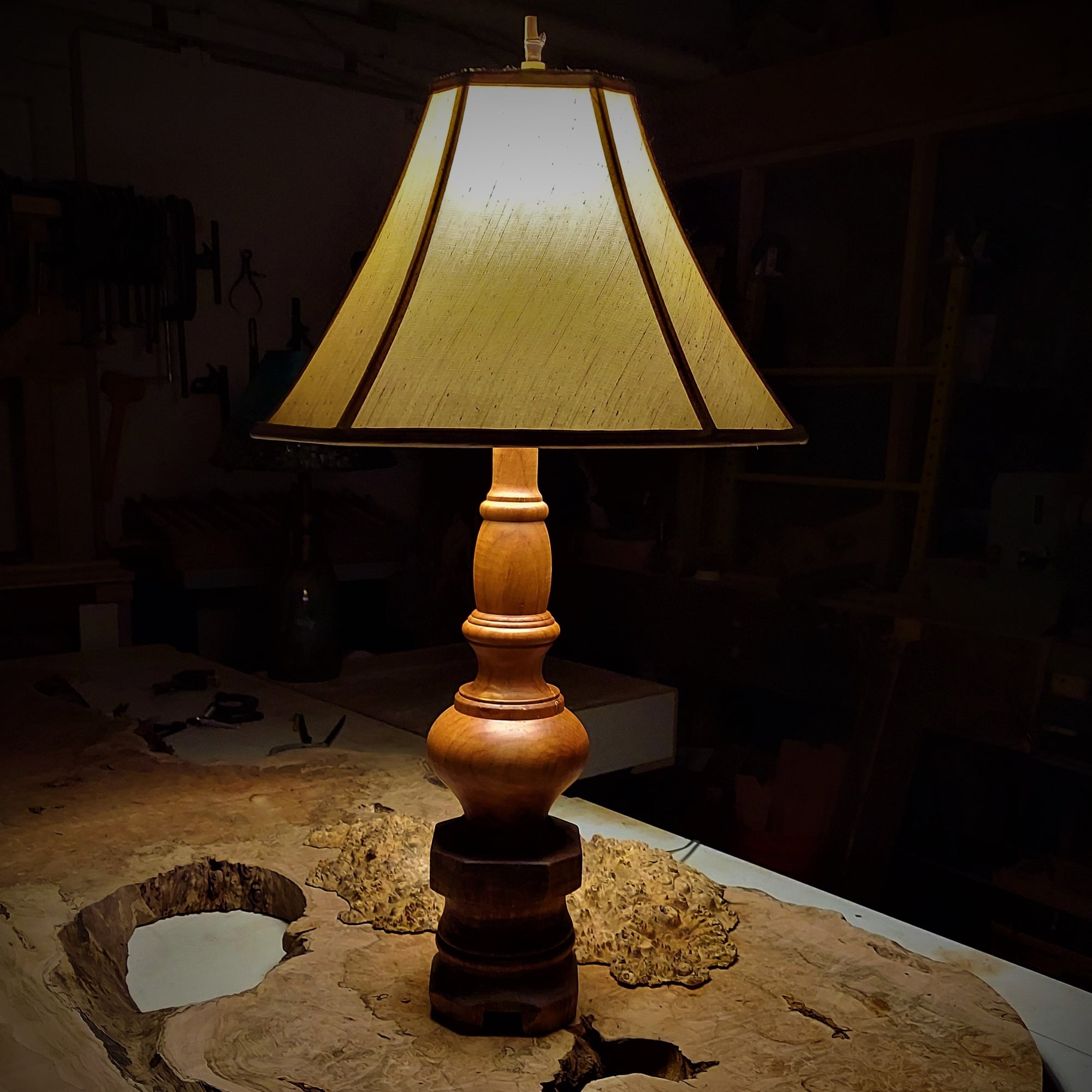 Wild Pagoda Lamp